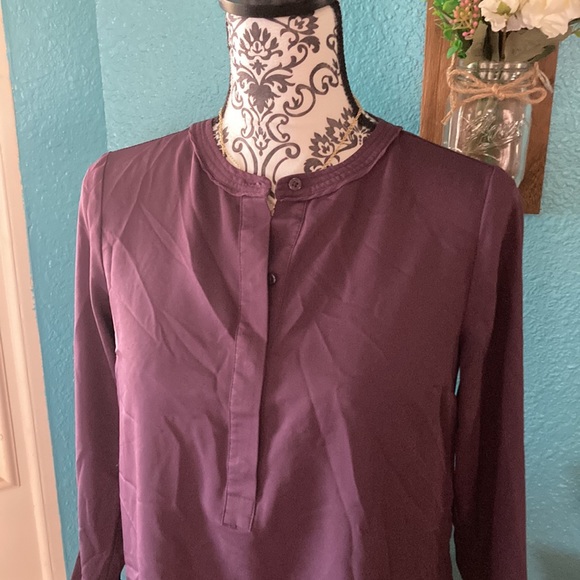 Simply Vera VeraWang | Women’s Plum Long Sleeve Bell Sleeve Blouse - Picture 2 of 8